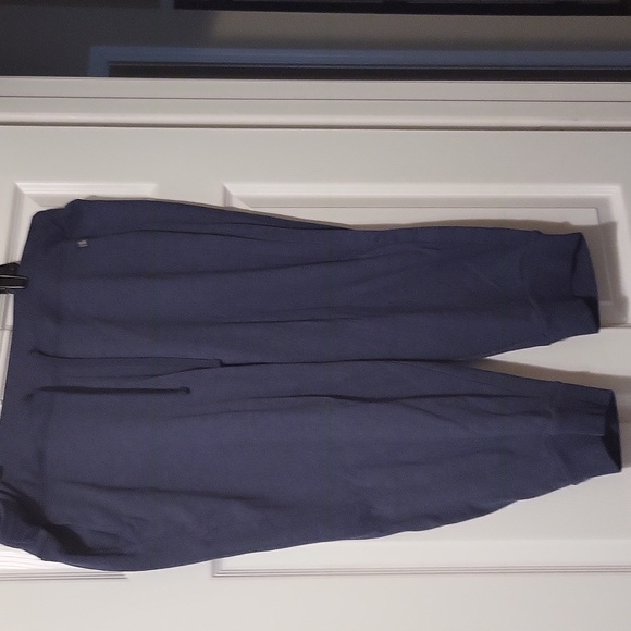 PLUS SIZE JOGGERS WITH POCKETS - Picture 2 of 2